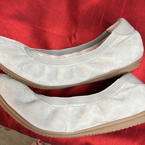 Lands’ End Suede Ballet flats - Picture 8 of 10